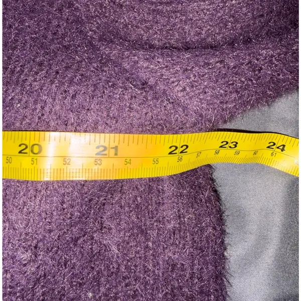 Abercrombie & Fitch Cropped‎ Cardigan Sweater Purple Fuzzy Knit Small Oversized - Image 3
