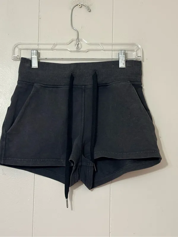 Lululemon Loop Back Acid Rubber Dye Black 2” Shorts Size 4 - Image 3