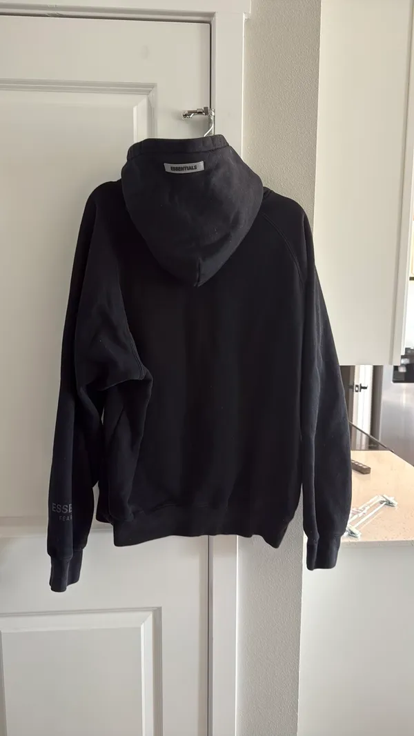 Essentials Fear of God Sweatshirt - Image 4