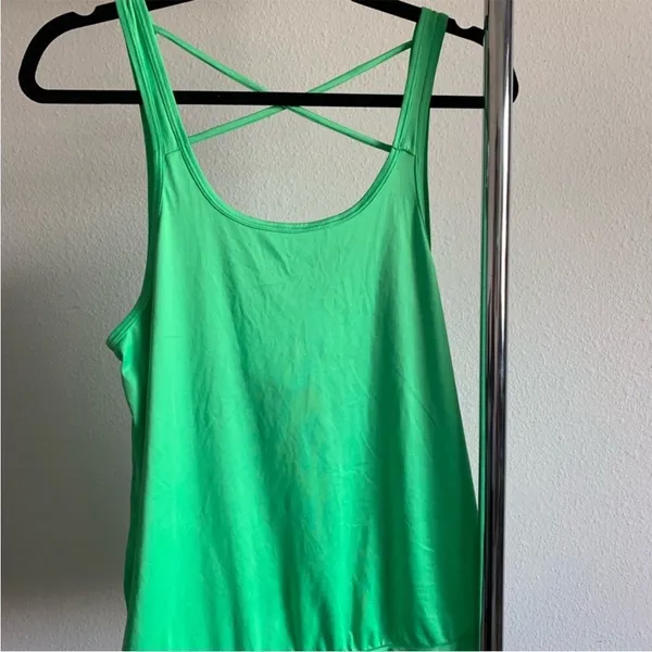 Neon‎ backless yoga tank splits 59 - Image 4