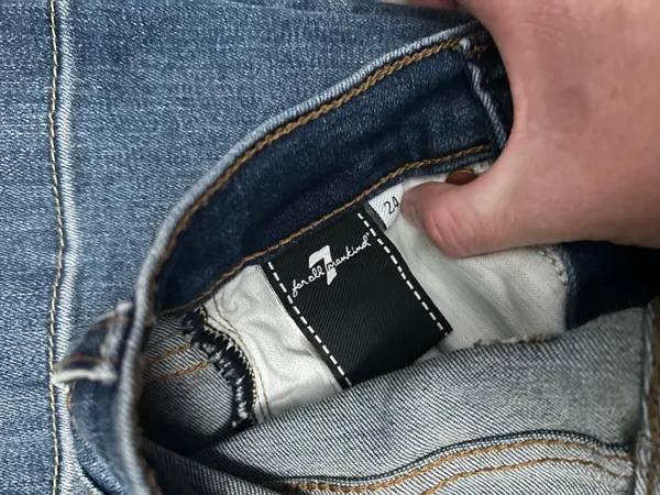 7 For All Mankind - Image 4
