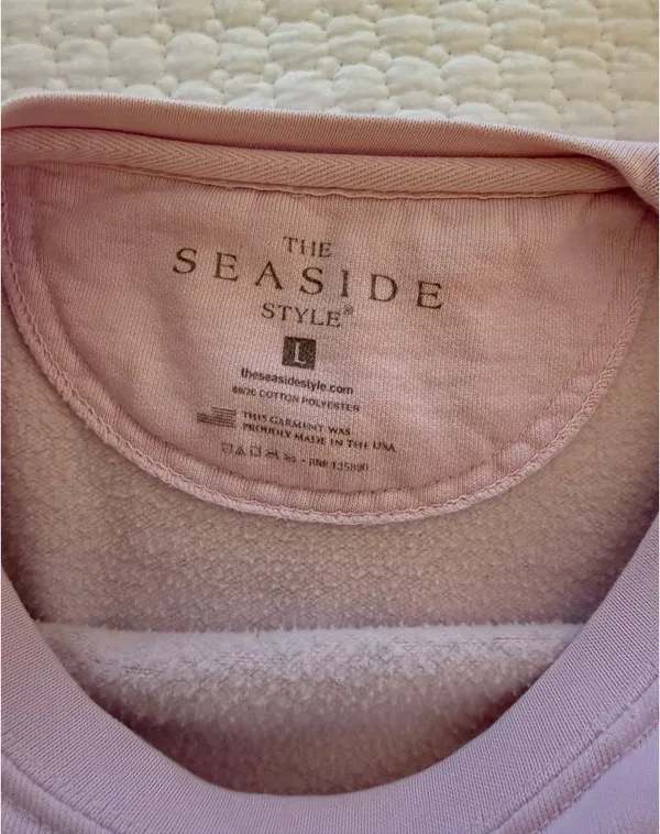 The Seaside Style Crewneck - Image 3