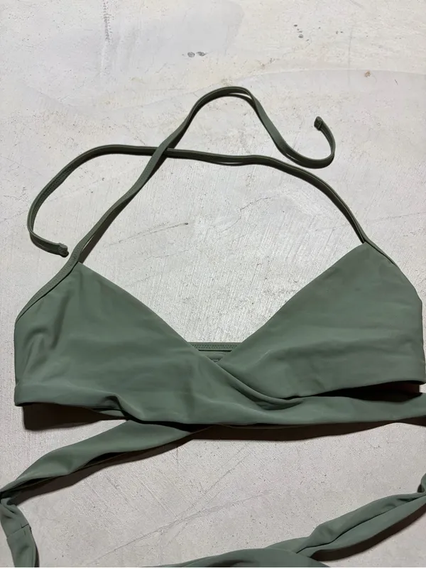 Aerie scoop tie wrap bikini top green small - Image 2