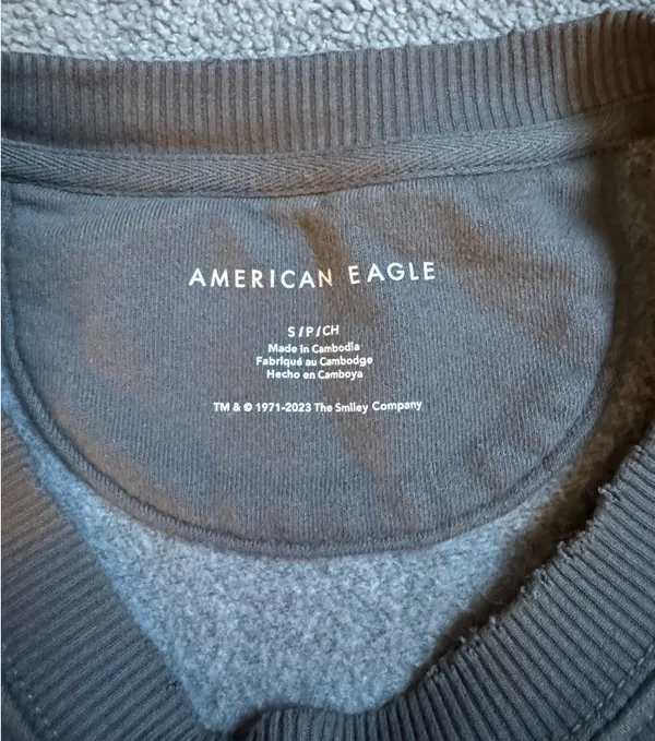 American Eagle Outfitters Crewneck - Image 2