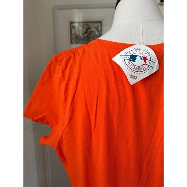 NWT MLB Detroit Tigers Short Sleeve Scoop Neck T-shirt XL - Image 2