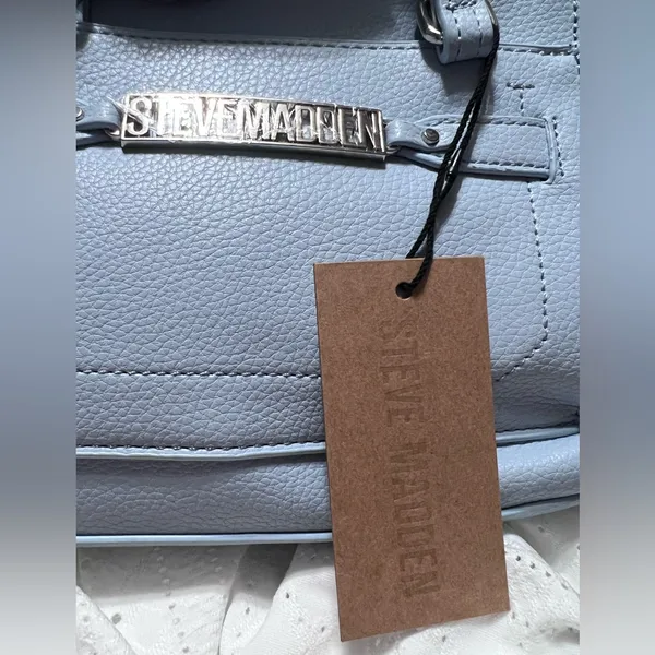 NWT STEVE MADDEN BASTIN CROSSBODY -Lt Sky Blue - Image 3