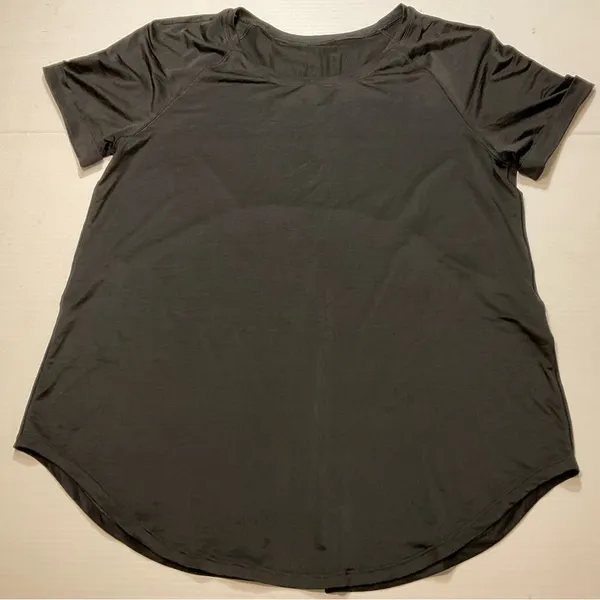 Lululemon Open Up Tie Back Tee Black Women Sz S/M - Image 3