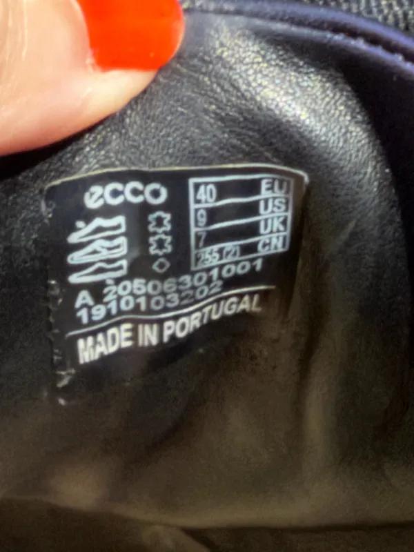 Ecco All Leather Sneakers Casual Low-Top classic preppy minimalist Black unisex sz 40 - Image 9