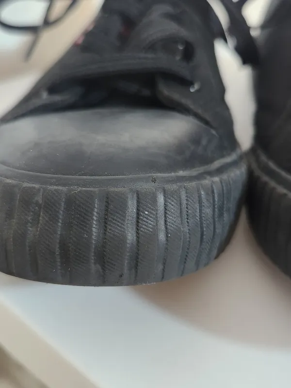 Levi’s Womens Black Canvas Lace-Up Sneakers Size 9 - Image 3