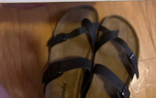 black sandles - Image 2