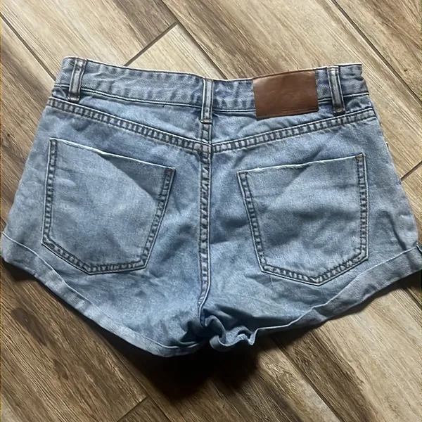 Billabong blue denim shorts 25 - Image 4