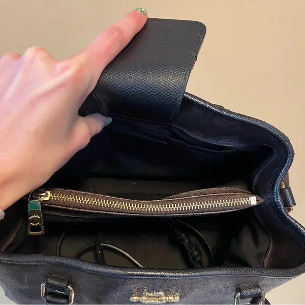 Coach Margot Carryall Signature in Black and Brown Logo - Image 11