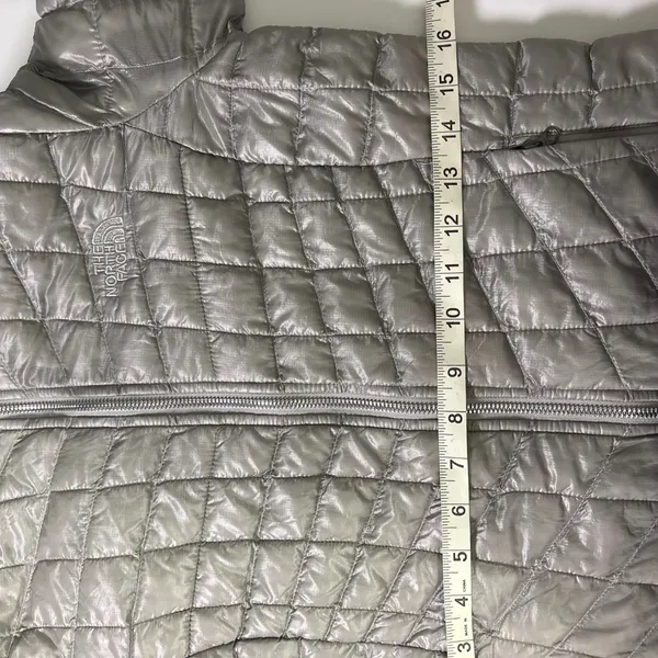 The North Face Womens ThermoBall Trekker Jacket Mid-Grey XS Full Zip Pakable - Image 11