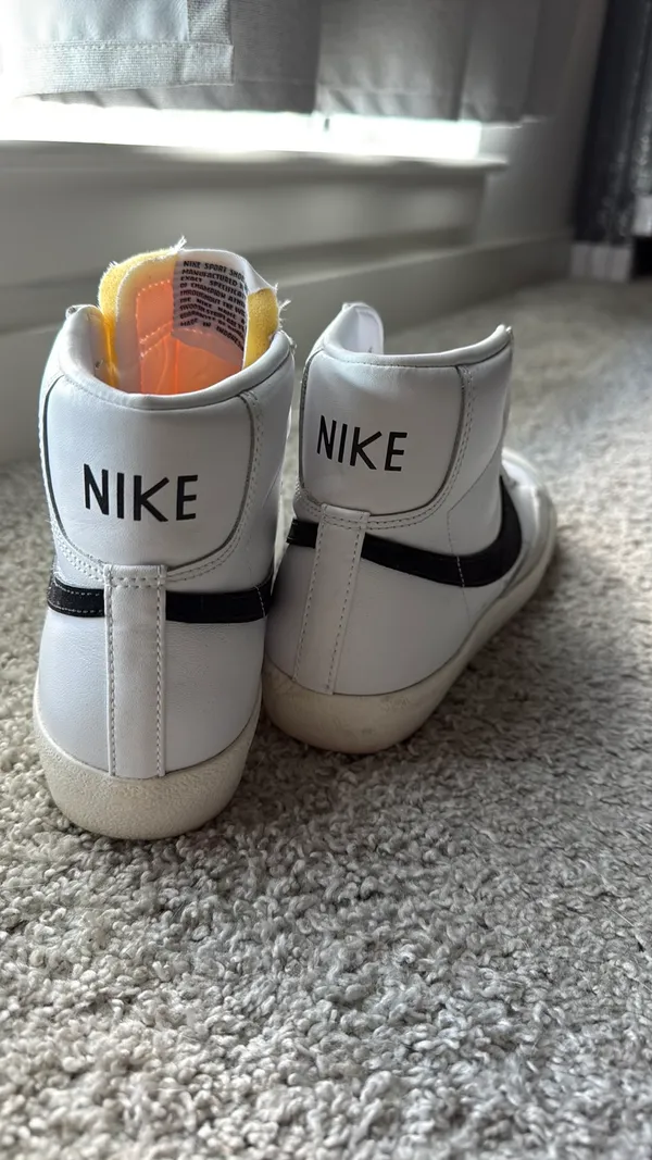 Nike Blazer Mid 77 - Image 2