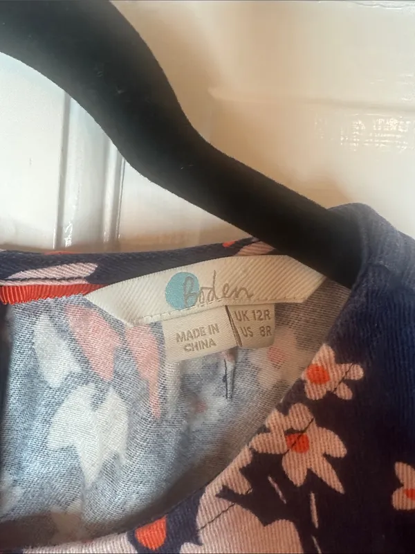 Boden Navy Dress with Coral & Blush‎ Floral Print size 8 EUC - Image 2