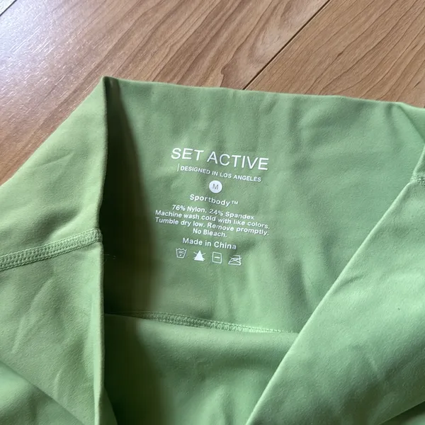 SET ACTIVE GREEN BIKER SHORTS - Image 2