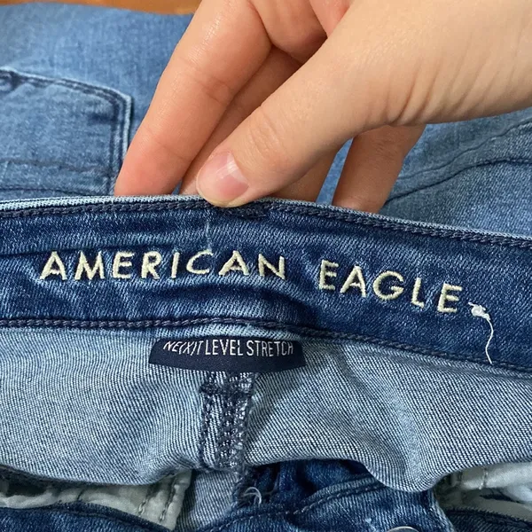 American Eagle distressed exposed zipper super hi-rise jegging crop jeans sz 4 - Image 8