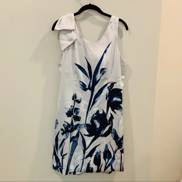 Ivory / Navy Sheath Midi Floral Dress - Image 5