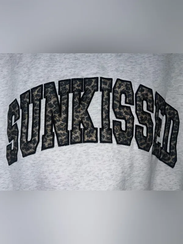 Sunkissed Coconut Pearl Grey Sunkissed Leopard Print Embroidered Sweatshirt L - Image 3