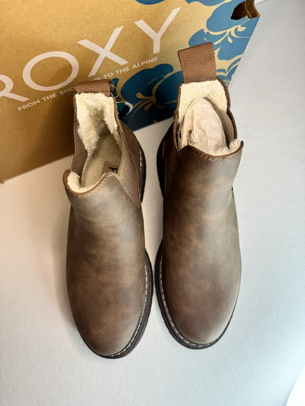 Roxy Lorena Winter Boots brown casual classic outdoor comfy cozy fall winter - Image 5