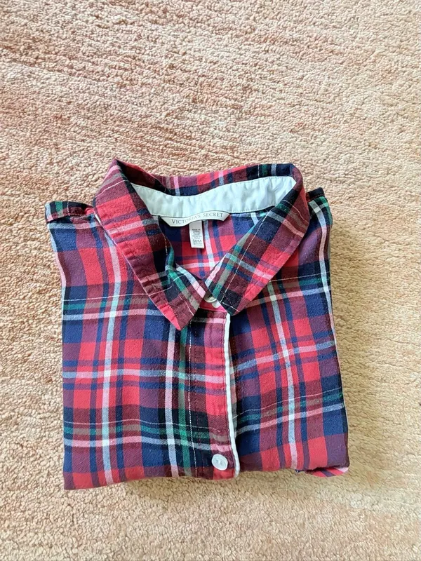 Victoria’s Secret Plaid Pajama Top Size M Gold Lurex Button Down Sleep Shirt - Image 7