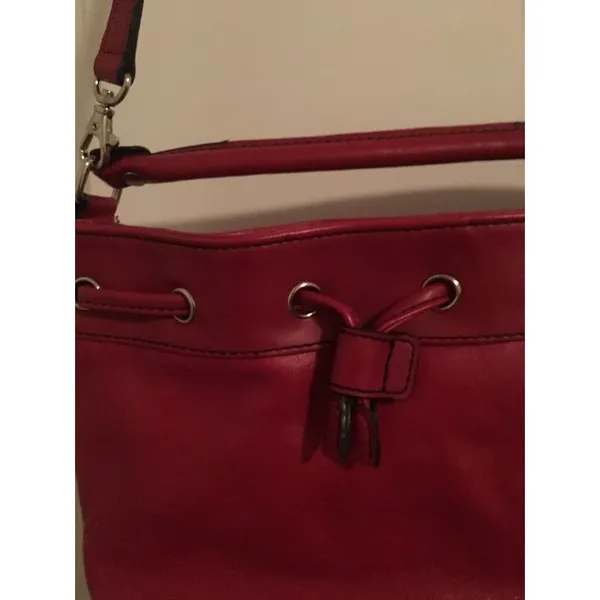 Tommy Hilfiger Women's Crossbody Shoulder Handbag Tote Purse Red - Image 4