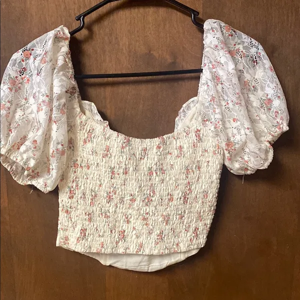 Altar'd State Cream and Pink Floral Puff Sleeve Blouse - Image 3