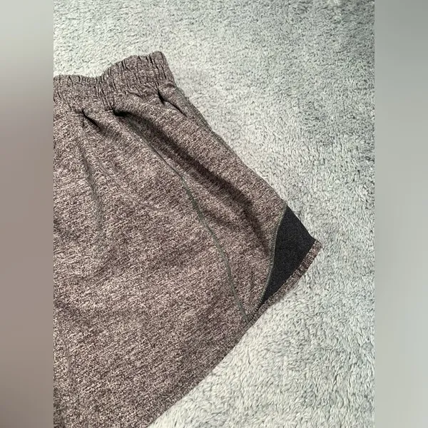 Lululemon athletica Hotty hot short long Heather Gray Athletic Shorts 4” size 6 - Image 11