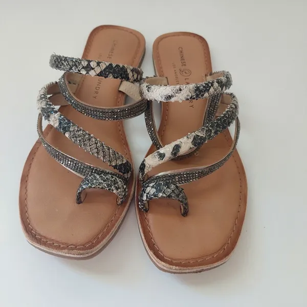 Chinese Laundry Women's Snakeskin Sandals Size 7.5 - Image 2
