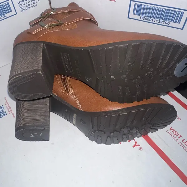 Dollhouse Brown Booties size 7 - Image 7