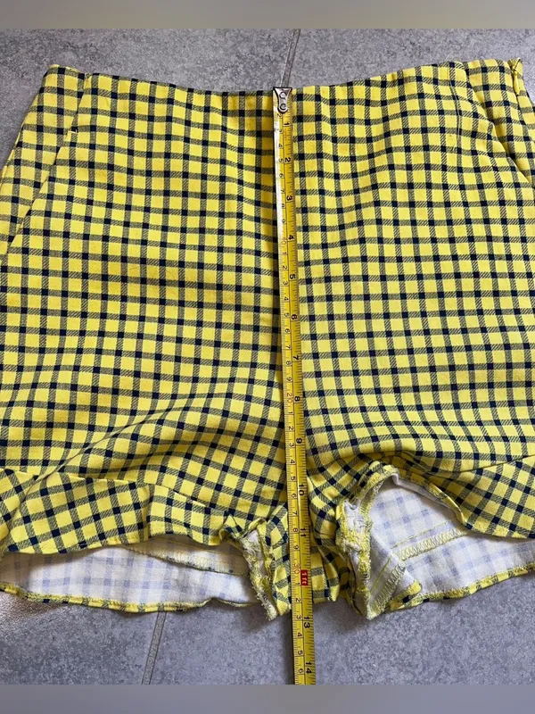 Zara Yellow and Black Plaid High-Waist Shorts - Image 3