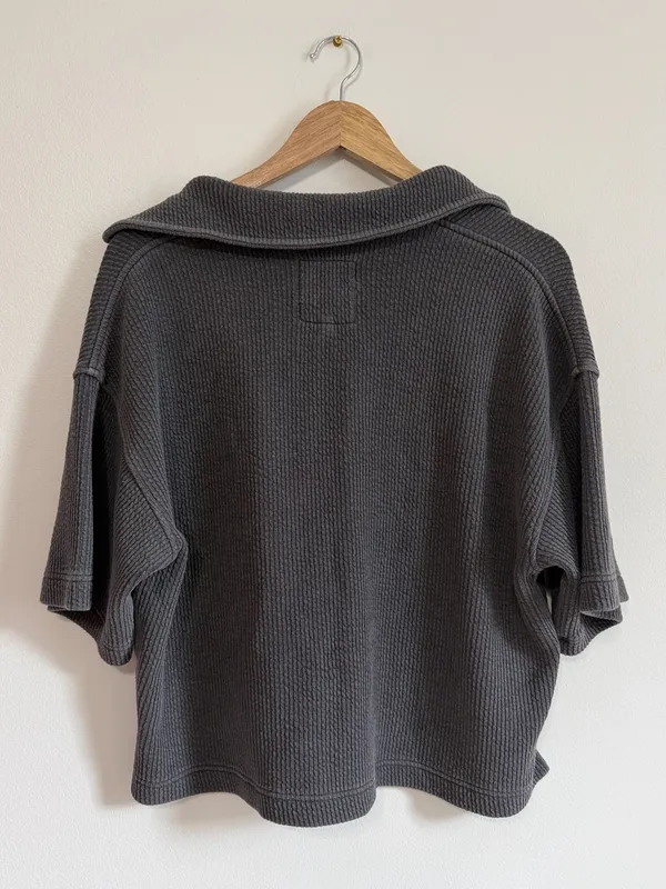 Aerie Wonder Short Sleeved Polo Top Sweatshirt Size Small Gray Ribbed Shirt - Image 5
