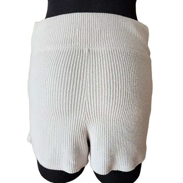 Abercrombie & Fitch Cream Ribbed Shorts (L) - Image 4