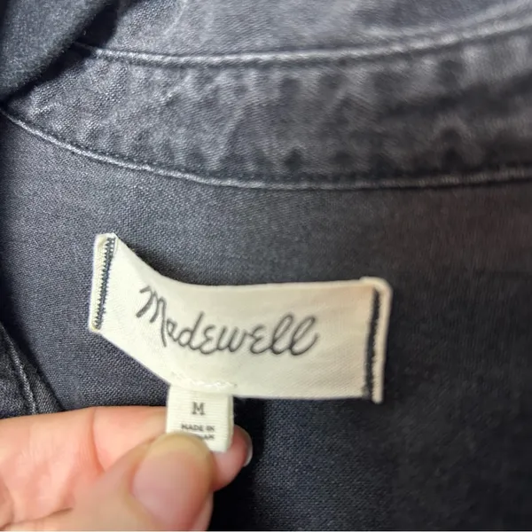Madewell Denim Button Up Shirt in Lunar Wash Ash Black - Image 5