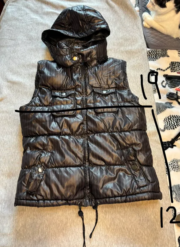 Faded Glory Black Pinstripe Puffer Vest Size Small - Image 4