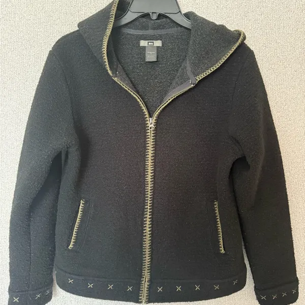 Rei Womens Size Small ful zip black‎ hooded jacket italian fabric - Image 2