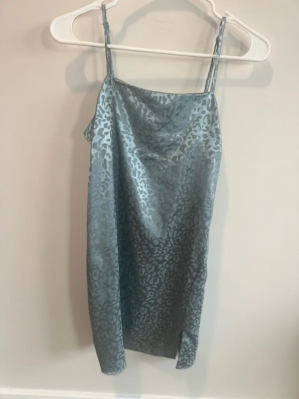 Variety Of Brands From Abercrombie To Banana Republic Closet clean out - Image 10