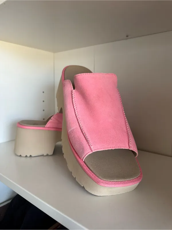 UGG Women's New Heights Platform Slide Sandal In Tropical Pink - Image 4