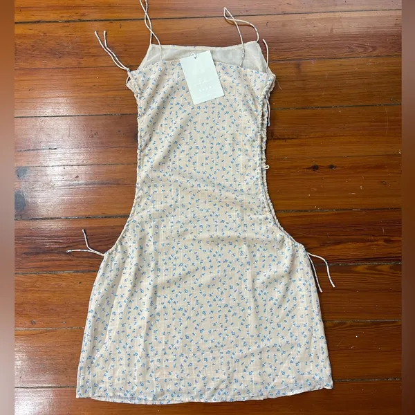 NWT Sabo Skirt Side Cut-Out Bluebell Nara Mini Dress ~ Size Medium 💛🍄 - Image 7