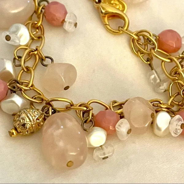 Premier Designs gold tone pink beaded bracelet - Image 8