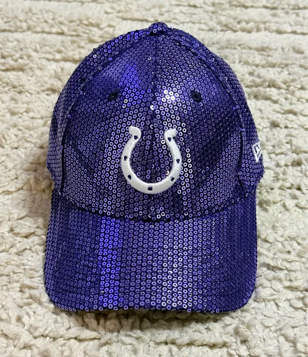 New Era 9FORTY Women’s Indianapolis Colts Blue Sequin Adjustable Baseball Hat - Image 2