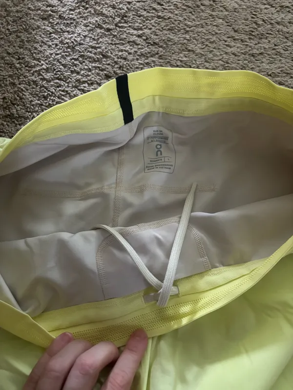 On 3” Performance 2/1 Underlining Running Shorts - Image 6