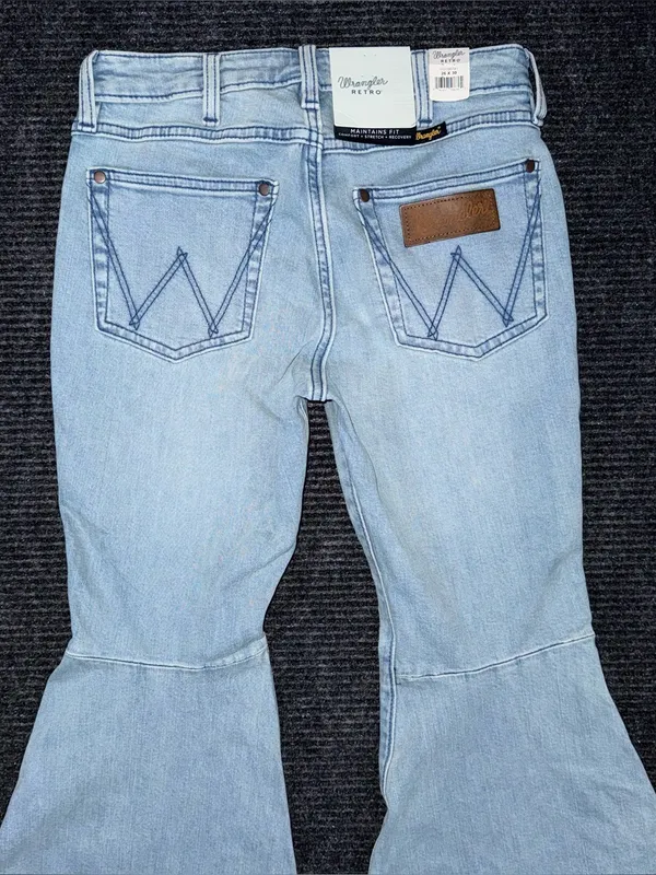 Wrangler NWT Jeans Sz 26x30 Blue High Rise Flare Bell Bottom Aztec Embroidered - Image 6