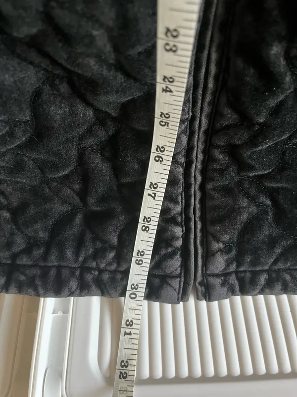 Vintage Black White Stag zip-up jacket featuring a plush faux-fur collar - Size M - Image 14