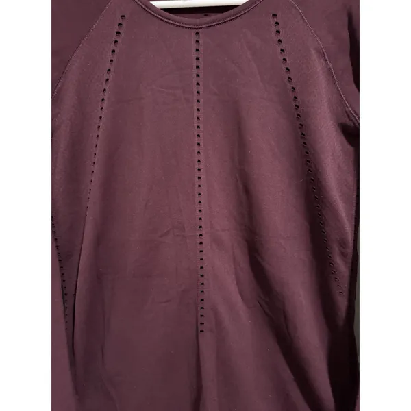 Athleta Foothill Seamless Long Sleeve Fitted Laser Cut Top Women's Size Small - Image 7