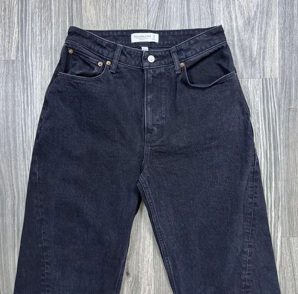 Abercrombie 90s Relaxed Fit High Rise Jeans Black Size 28 / 6 Curve Love - Image 5