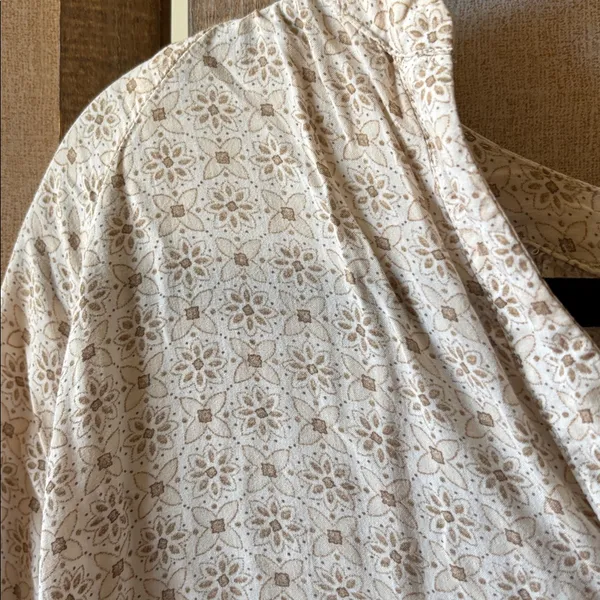 FINAL MARKDOWN Sonoma Cream Patterned Blouse large - Image 2