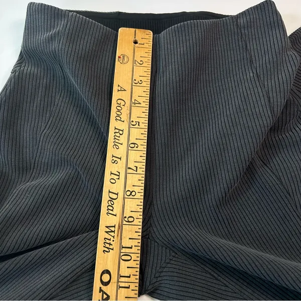 Lululemon Ribbed Softstreme Dark Gray Zip-Leg High-Rise Pants Women's Size 4 - Image 7