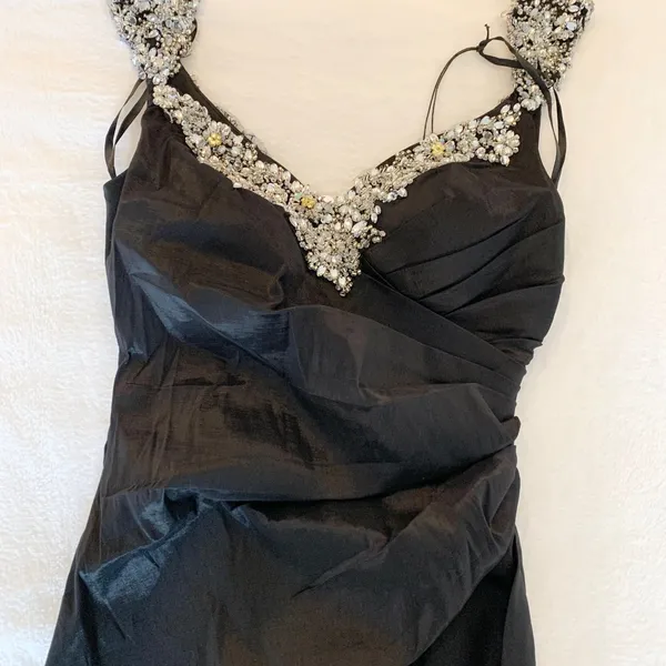 Mac Duggal 76544 Cap Sleeve Gown Women Size 10 Black Beaded Evening Dress Formal - Image 13
