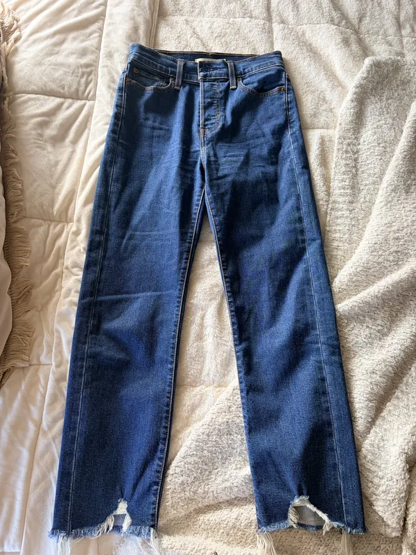 Levi’s Wedgie Straight Jeans - Image 3